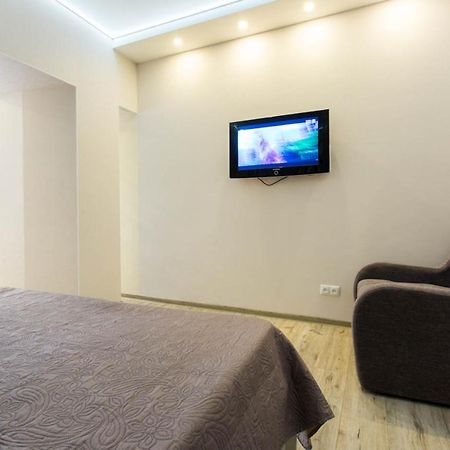 New Apartments In The City Center - Kuznechna Str. 26/2 خاركيف المظهر الخارجي الصورة