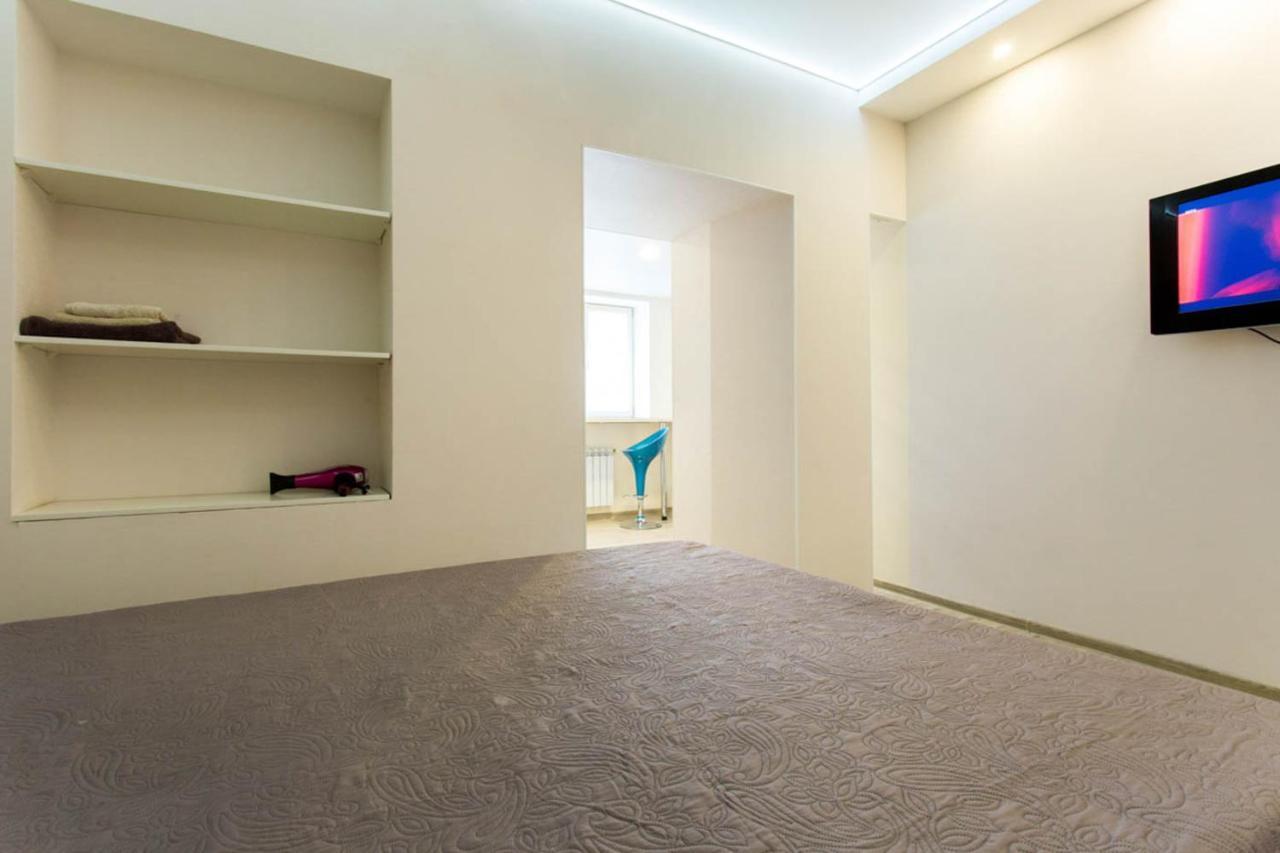 New Apartments In The City Center - Kuznechna Str. 26/2 خاركيف المظهر الخارجي الصورة