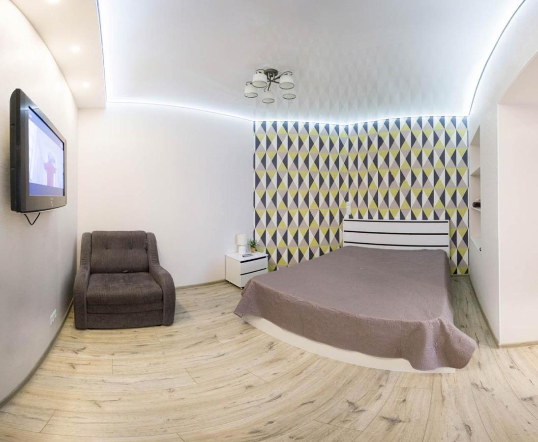 New Apartments In The City Center - Kuznechna Str. 26/2 خاركيف المظهر الخارجي الصورة